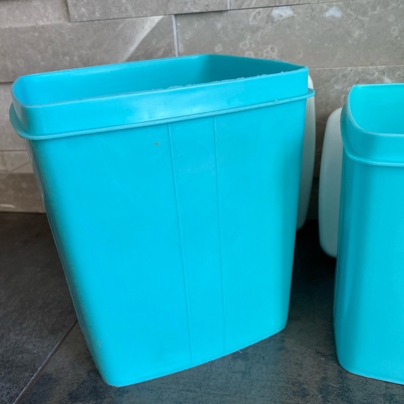 Vintage Turquoise kitchen canister set - Picture 6 of 10